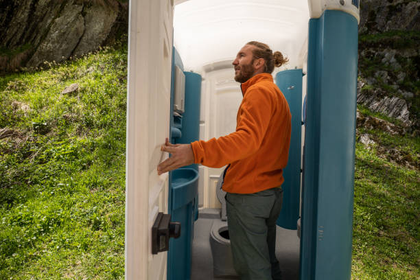 Best Sanitation services for porta potties  in Holiday, FL
