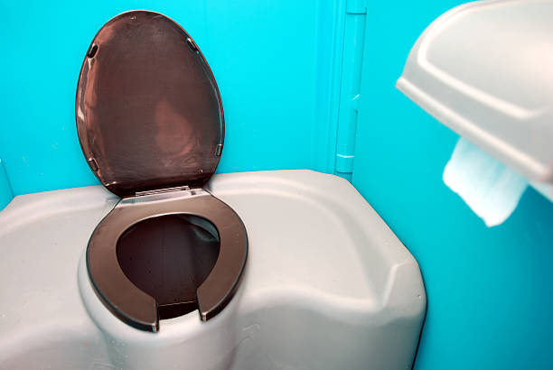 Best Porta potty delivery and setup  in Holiday, FL