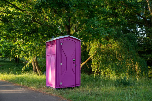 Best Porta potty rental near me  in Holiday, FL